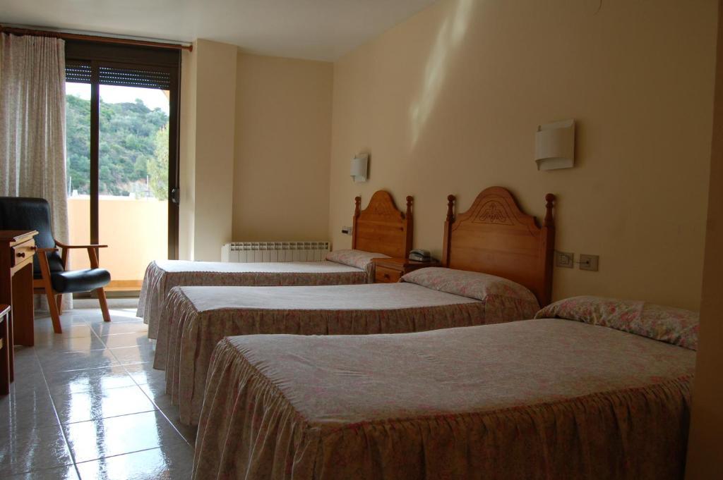Hotel Llucena Lucena del Cid Habitación foto