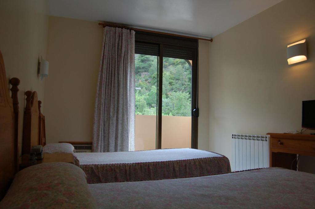 Hotel Llucena Lucena del Cid Habitación foto