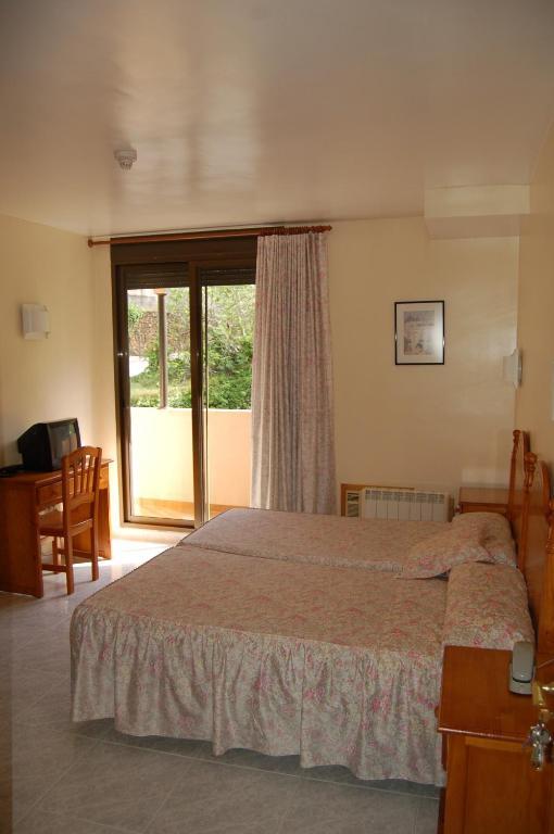 Hotel Llucena Lucena del Cid Habitación foto
